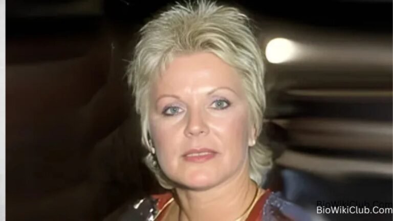Dianne Holechek